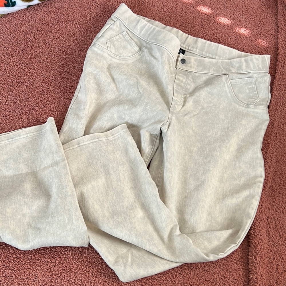 Hue skimmer pull on pants
